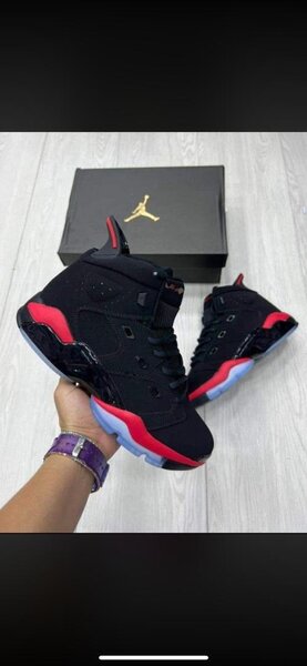 Baskets Air Jordan Noires