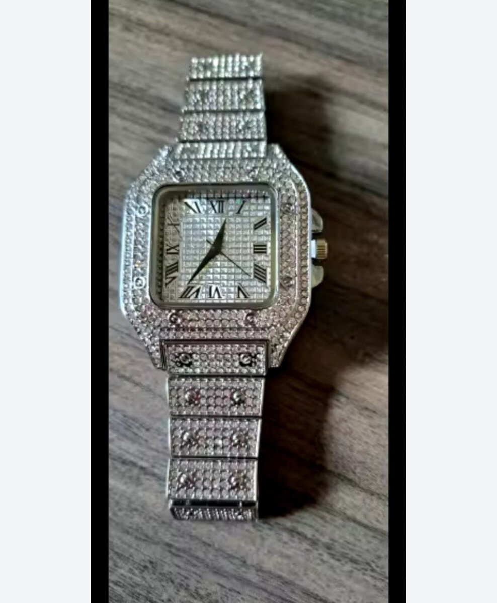 Montre diamantée luxe homme