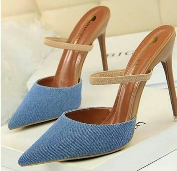 Ladies heel