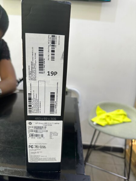 HP Envy x360 2-in-1 Laptop 14-es1023dx