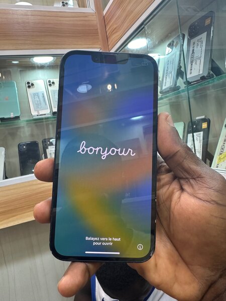 iPhone 14 simple 128giga