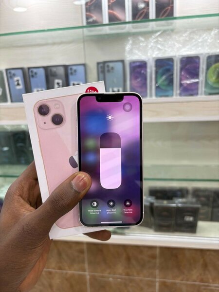 iPhone 13 Mini 128go quasi neuf avec son carton