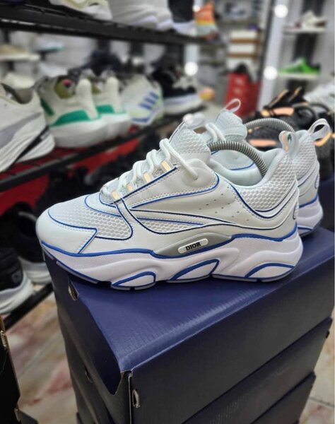 Baskets de sport homme blanches