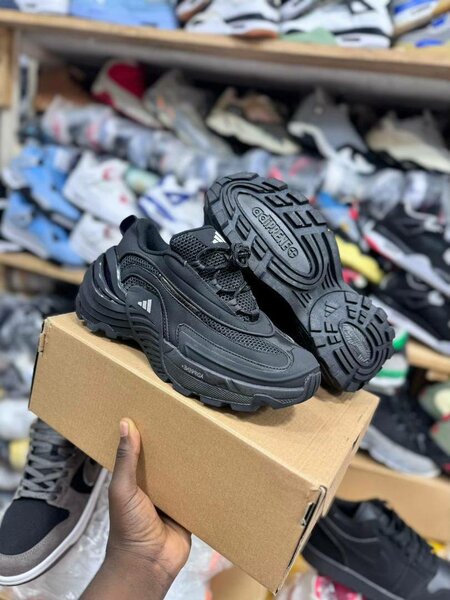 Adidas Wonder Runner