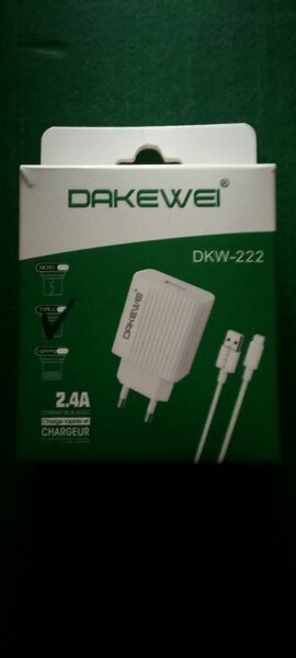 Chargeur Android et iPhone