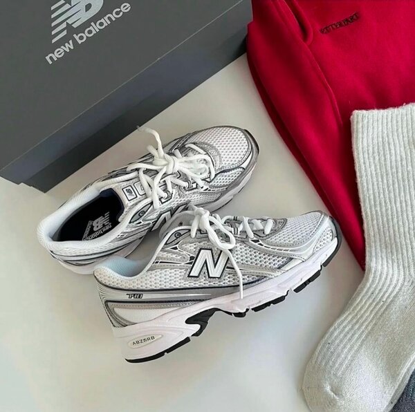 Baskets New Balance 740