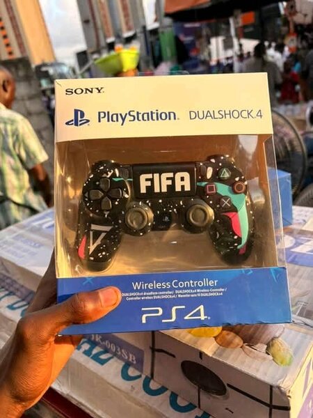 Manette PS4 FIFA DualShock