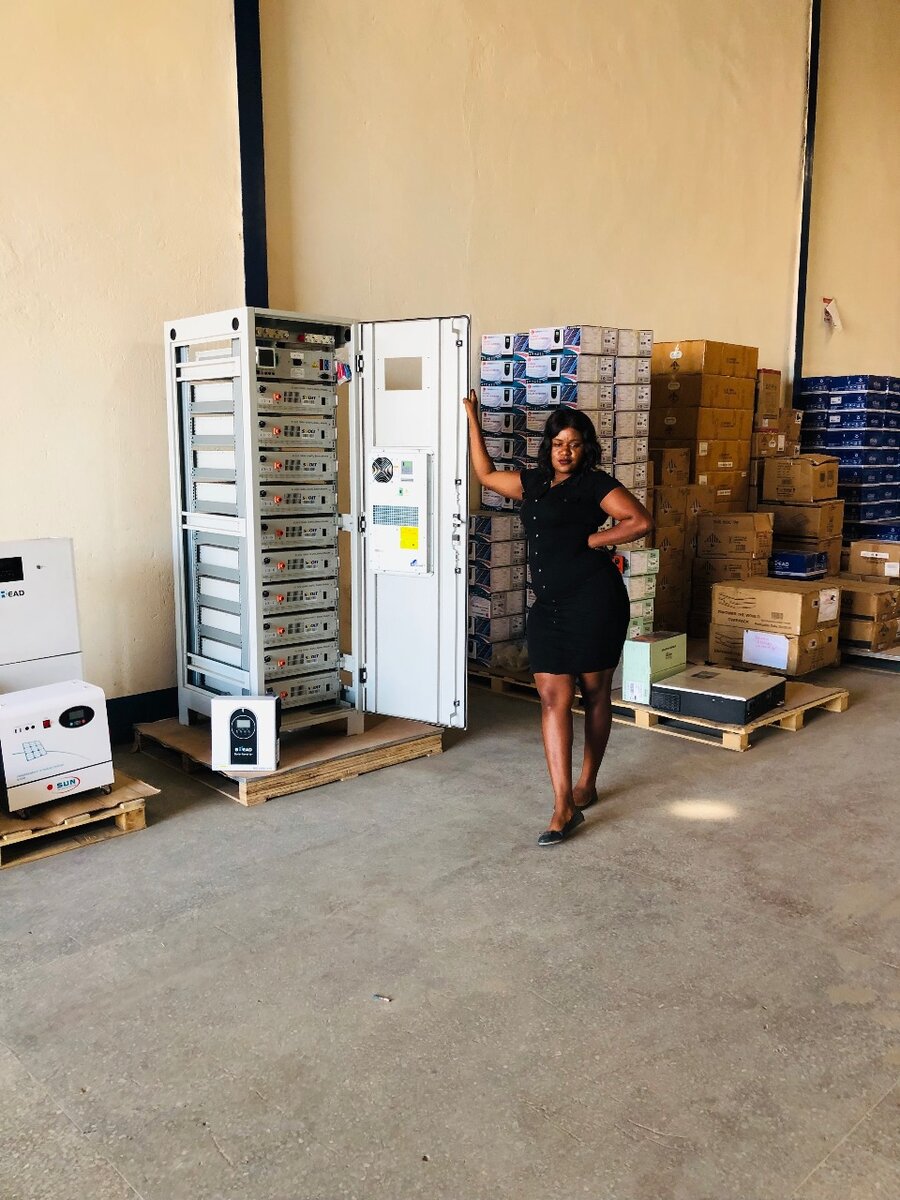 High voltage battery