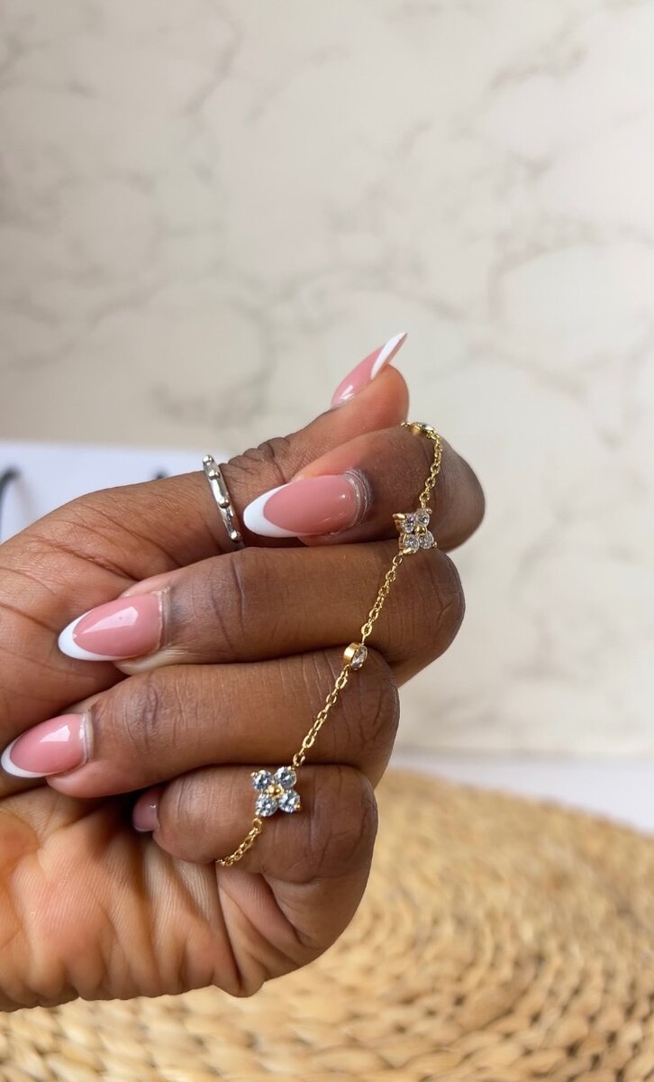 Bracelet en or avec strass