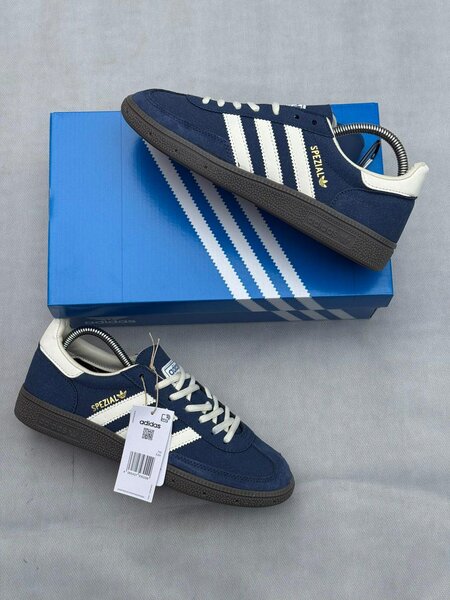 Chaussures Adidas Spezial