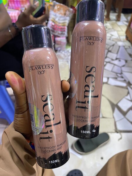 Flawless LVY Makeup Mist