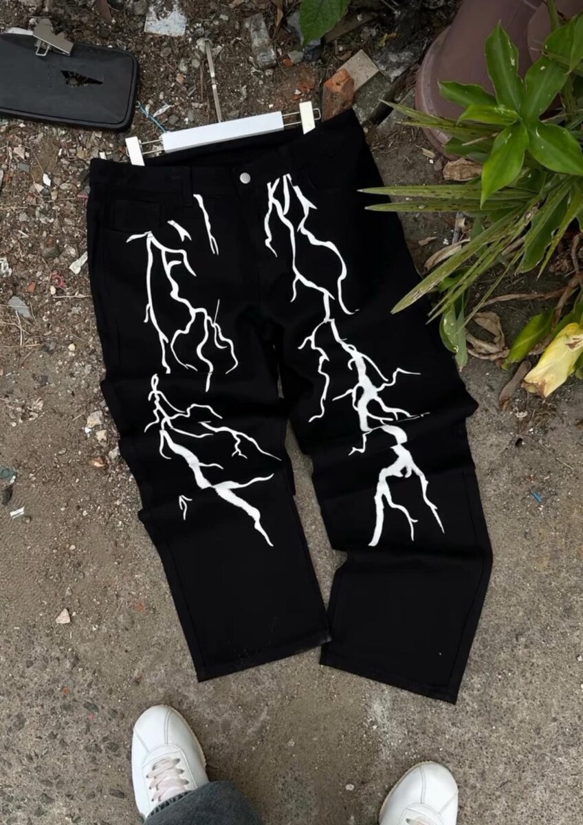 Pantalon noir motif éclair