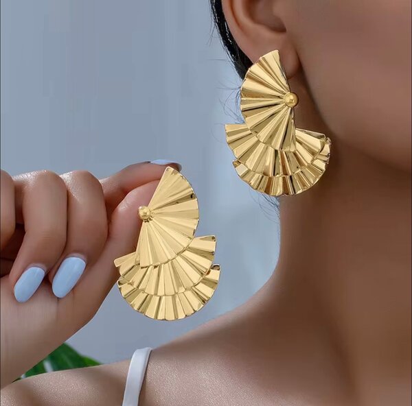 Boucles d'oreilles éventail dorées