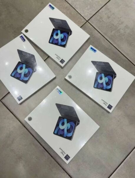 Magnetic keyboard for iPad 10th Gen