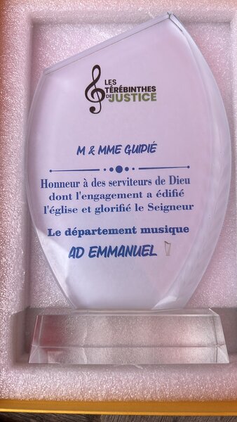 Trophée en Verre Personnalisé