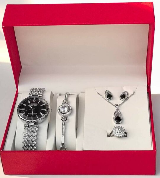 Ensemble Montre et Bijoux