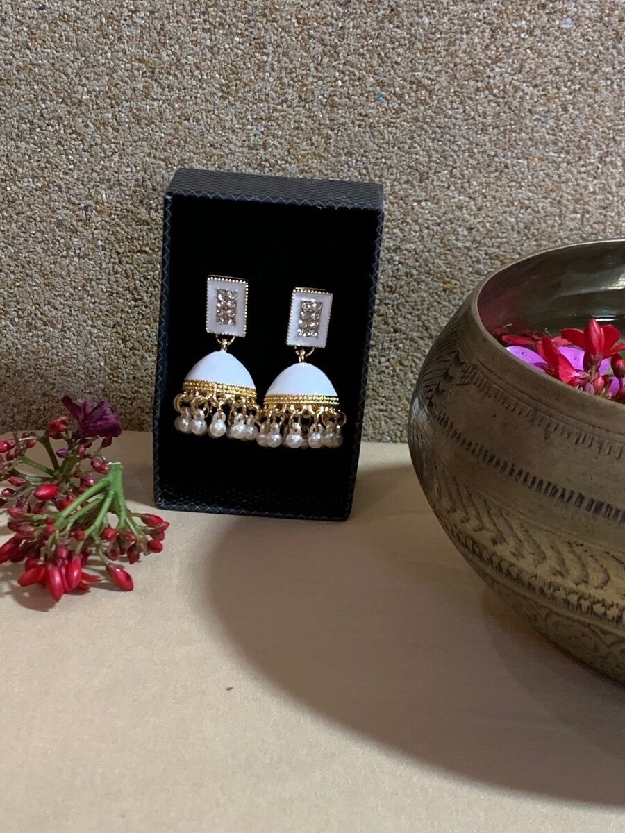 Menakari Indian Jhumki