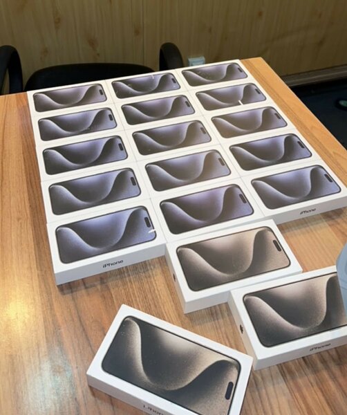 iPhone 15 Pro Max 256Go neuf scellé