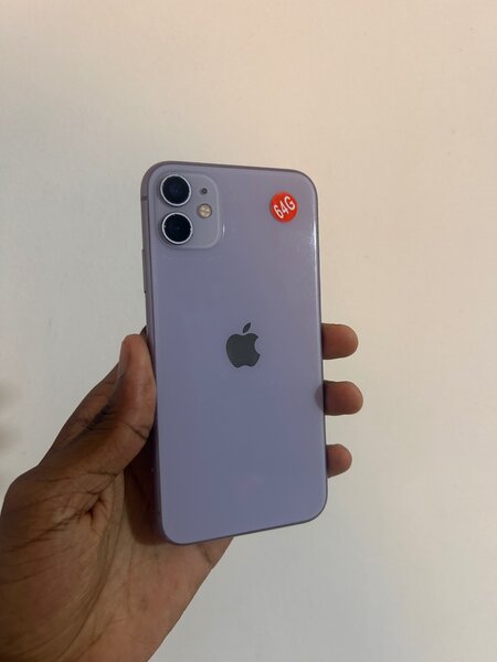 iPhone 11 Simple 64Go propre