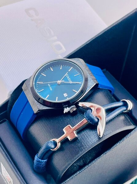 Montre Casio plus bracelet