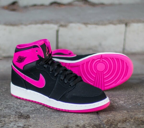 Baskets montantes noires et roses