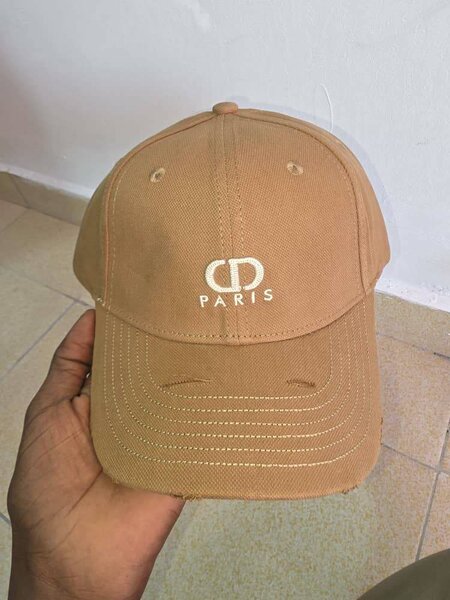 Casquette beige tendance
