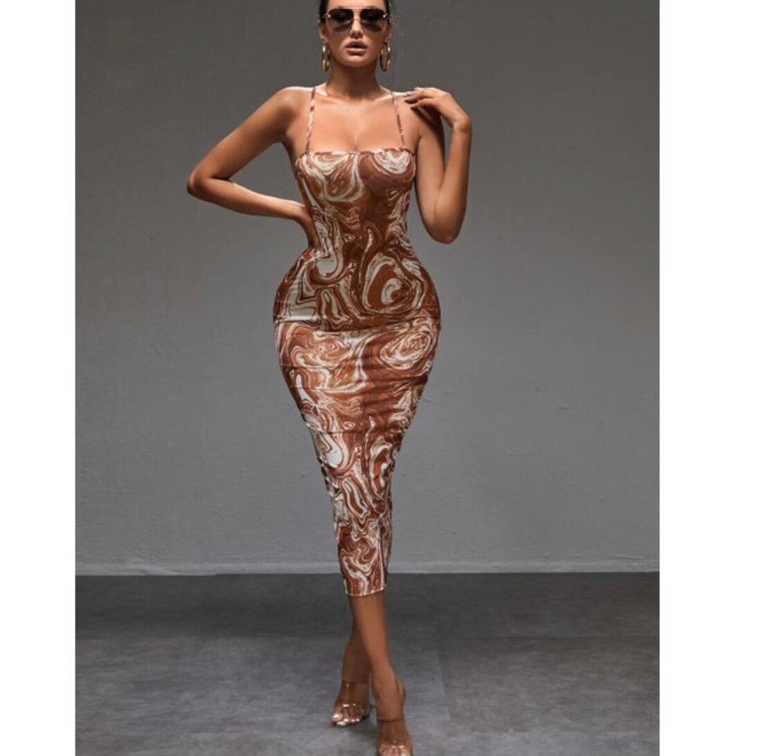 Robe moulante marbrée élégante