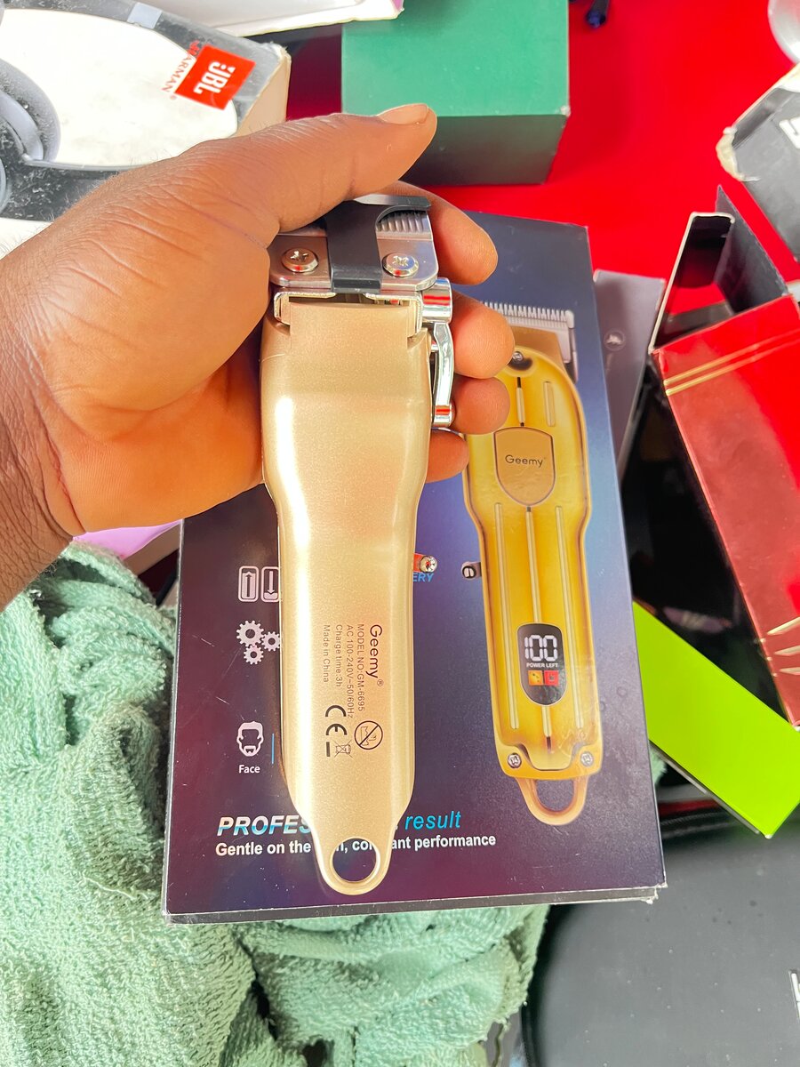 Tondeuse Professionnelle Rechargeable Geemy