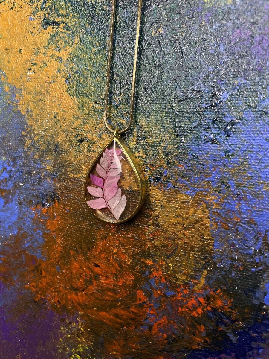 Resin leaf pendant