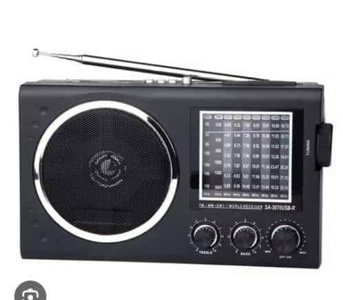 Radio portable multifonction