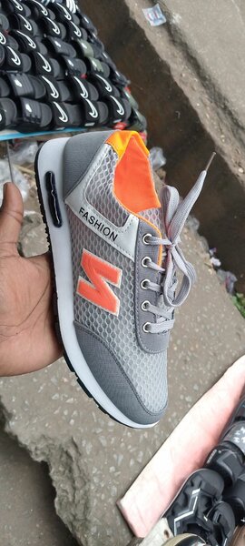 Baskets légères  homme femme