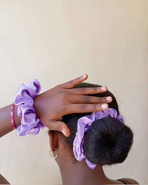 Chouchous colorés en satin