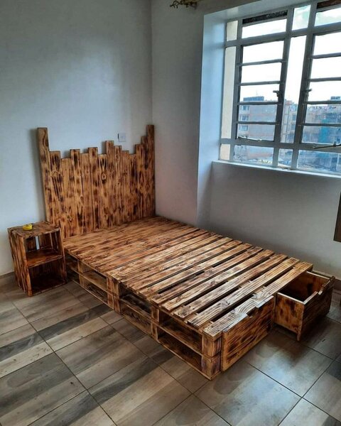 Pallet Bed
