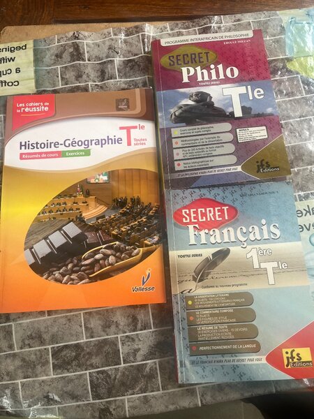 Cahiers d'Études Secondaires Tle