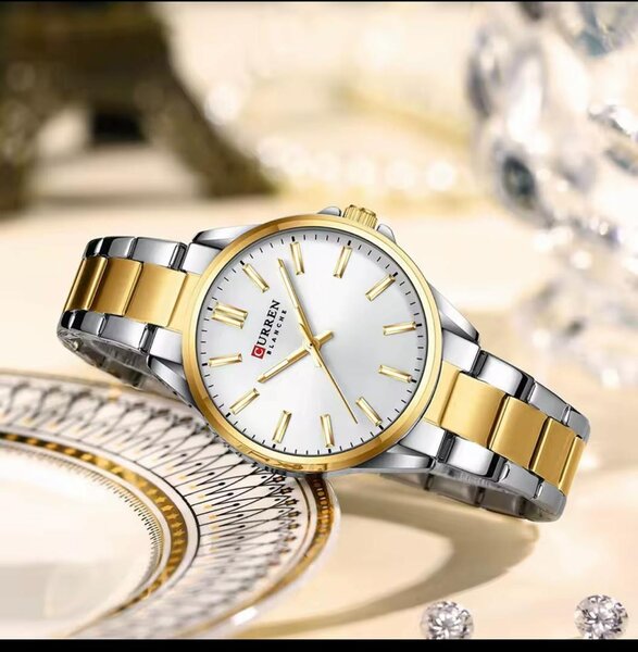 Montre Élégante en Acier Inoxydable