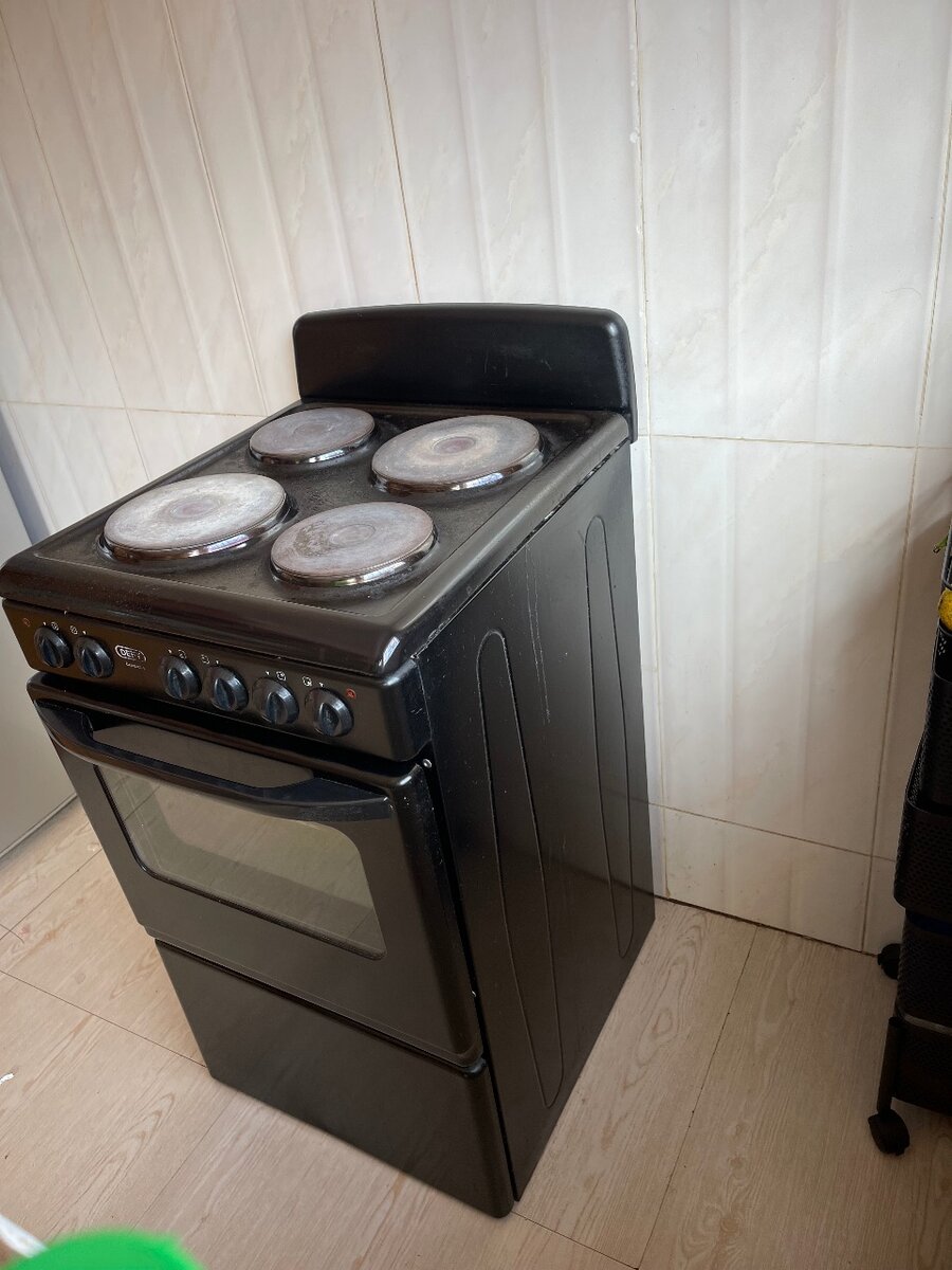 Four plate Cooker