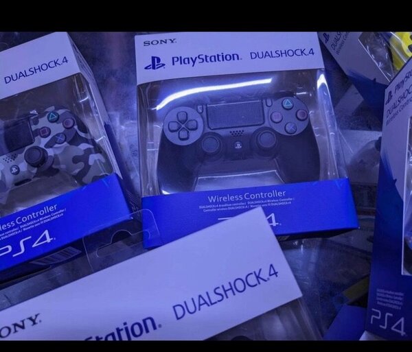 Wireless controller for p4