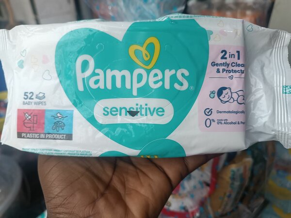 Lingettes bébé Pampers Sensitive