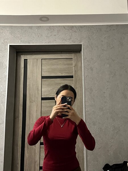 Безрукавки на весну так же лонгсливы