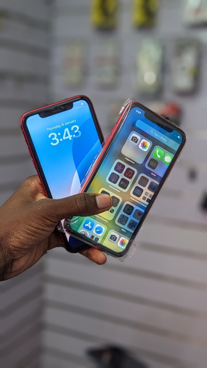 IPhone 11 64gb fully function