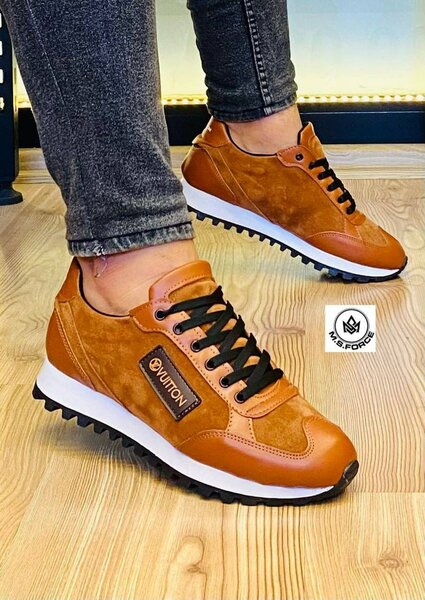 Baskets en cuir élégantes