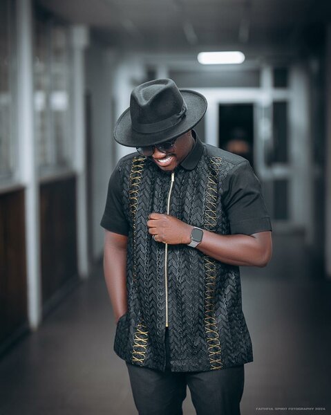 Threaddot Lace on Lace Kaftan