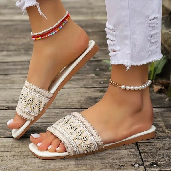 Sandales plates femme chic