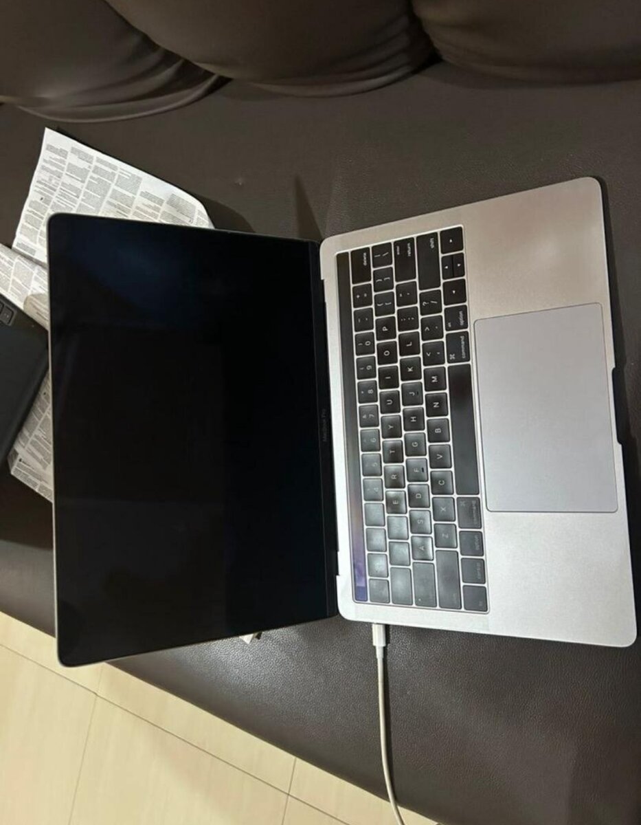 MacBook Pro 2016 + Touch Bar