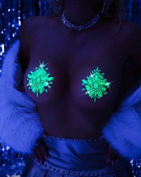 Stickers Lumineux pour Poitrine