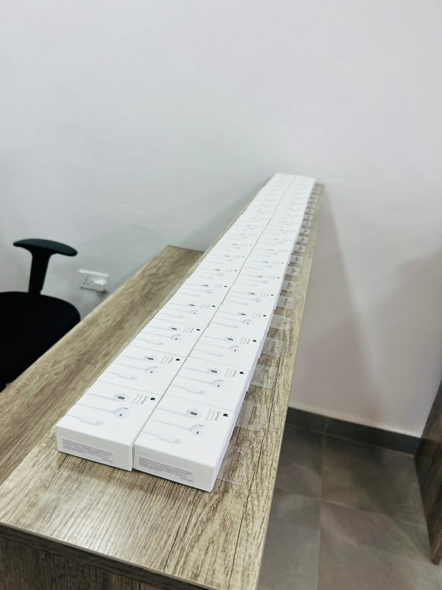 Original Apple EarPods