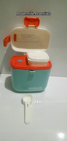 TEDEMEL SNACK CONTAINER, fruit storage, divider and spoon