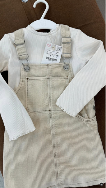 Милейший вельветовый сарафан от Zara