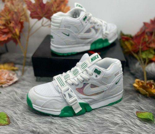 NIKE AIR MAX SNEAKERS.