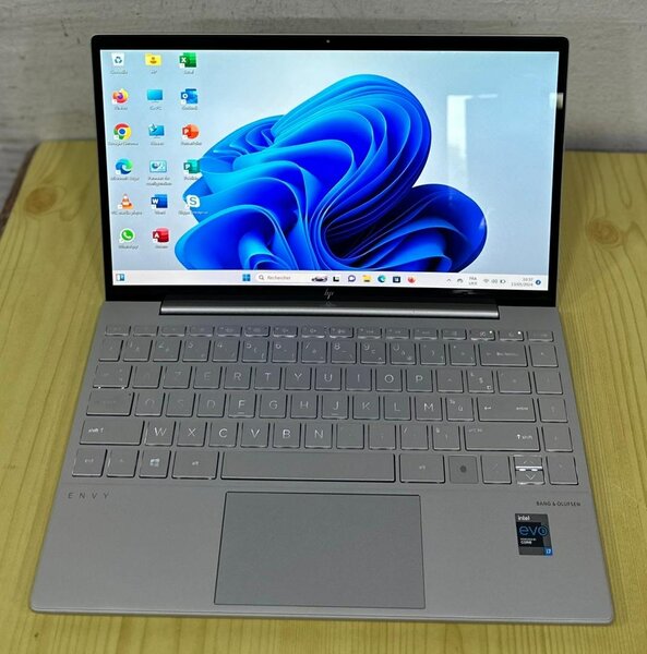 ✓HP ENVY 13 CORE I7 11TH GEN  ✓SSD 256GB*RAM 16GB  ✓PROCESSE